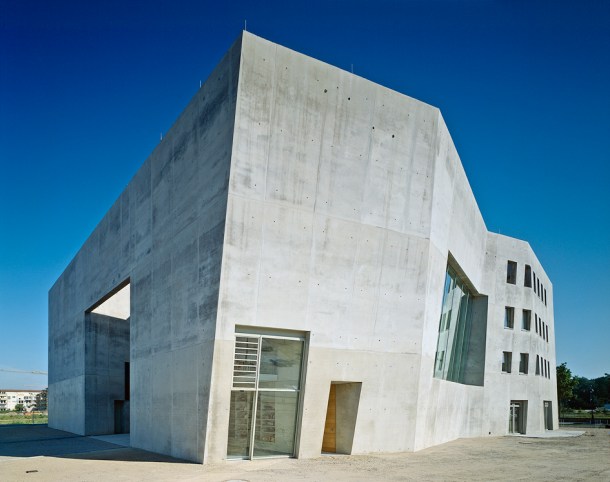 Virginia_Duran_Blog_Double Church for Two Faiths _Kister Scheithauer Gross Architects And Urban Planners