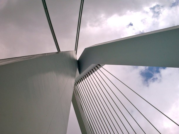 Virginia Duran Blog_Erasmus Bridge Rotterdam Cable Detail