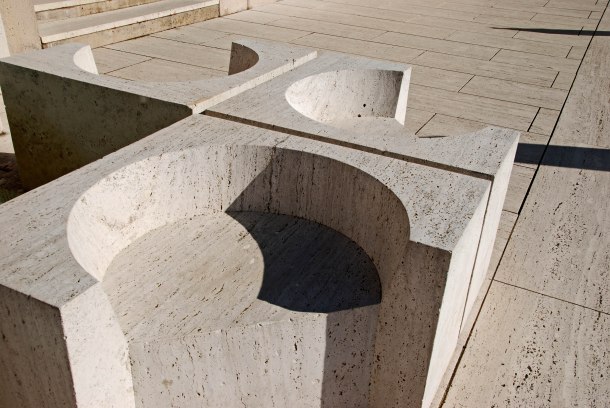 Virginia_Duran_Blog_Kahn and John Salk_Travertine Chairs
