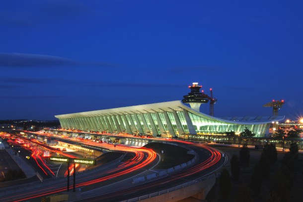 Virginia Duran Blog- Amazing Airports- Dulles International Airport by Eero Saarinen