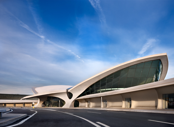 Virginia Duran Blog- Amazing Airports- TWA Terminal NY by Eero Saarinen