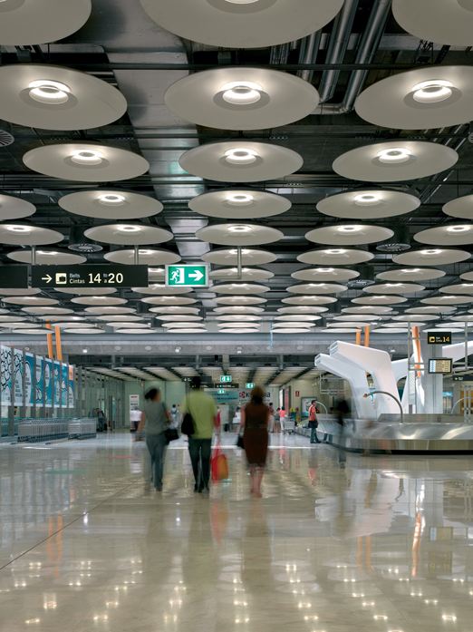 Virginia Duran Blog- Richard Rogers + Estudio Lamela- Baggage Claim