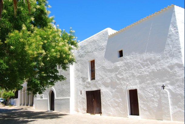 Virginia Duran Blog- The Best 15 Panoramas of Ibiza- Iglesia de Jesus Church