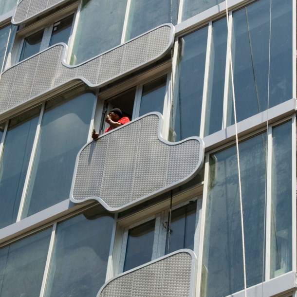 Virginia Duran Blog- Amazing Buildings You Shouldn't Miss Around The High Line- Highline_519 by Lindy Roy New York New York