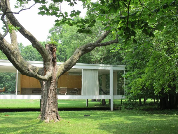 24-JFarnsworth House- Chicago Architecture-Virginia Duran