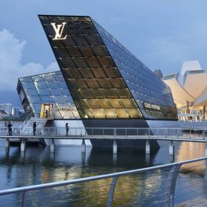 17 Architecturally Amazing Fashion&nbsp;Stores