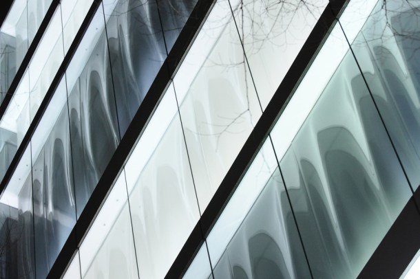 Virginia Duran Blog- 20 Amazing Fashion Stores Designed by Famous Architects- Dior SANAA Facade 2