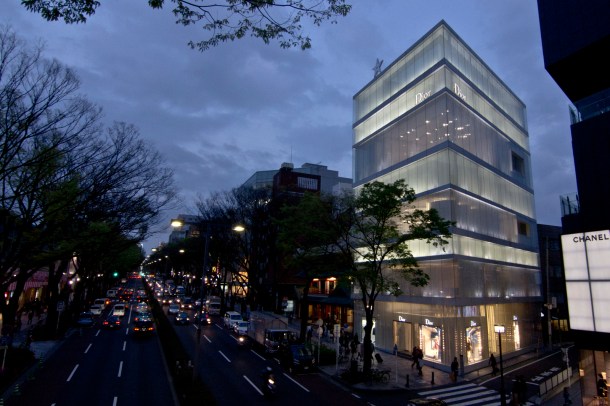 Virginia Duran Blog- 20 Amazing Fashion Stores Designed by Famous Architects- Dior SANAA