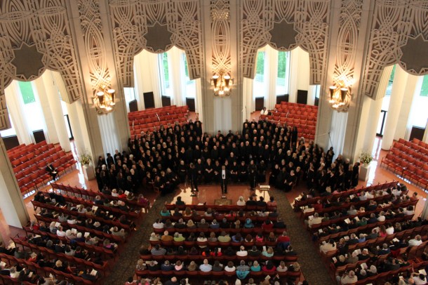 Virginia Duran Blog- Chicago Best Buildings for Architects - Bahai Temple interior