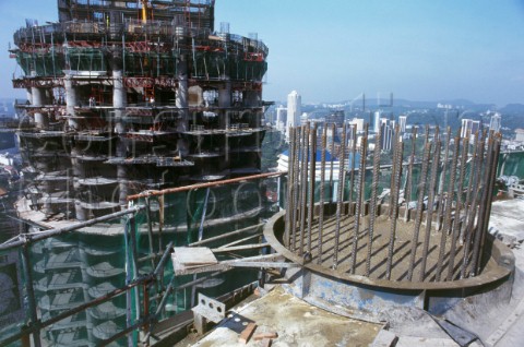 Virginia Duran Blog- Photography 10 Great Buildings Under Construction- Petronas Towers by Cesar Pelli 1