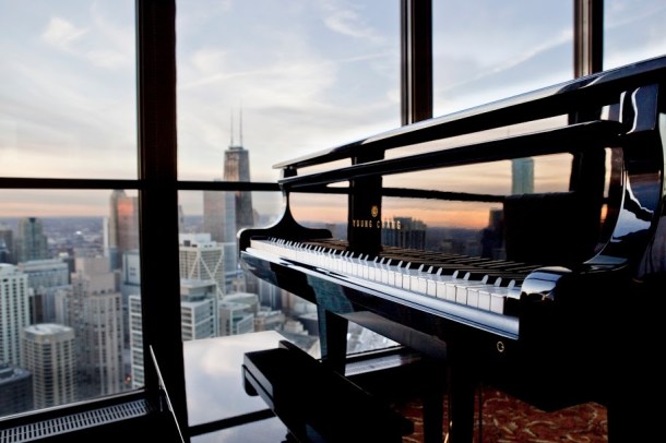 Virginia Duran Blog- Chicago Best Skyline Views- Lake Point Tower Restaurant