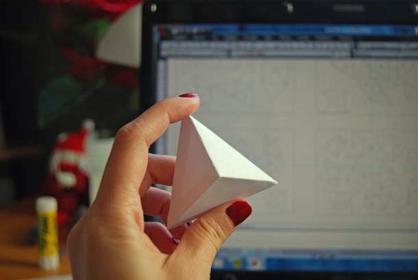 Virginia Duran Blog-Creative Christmas Postcards- Design- TEDxCibeles Hands