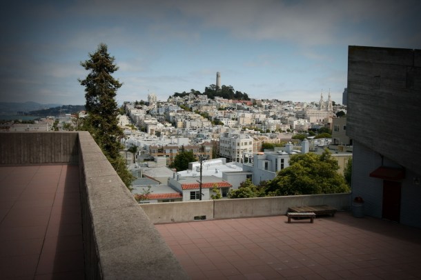 Virginia Duran Blog- 10 Sites To Take The Best Skyline Pictures in San Francisco- Art Institute Rooftop