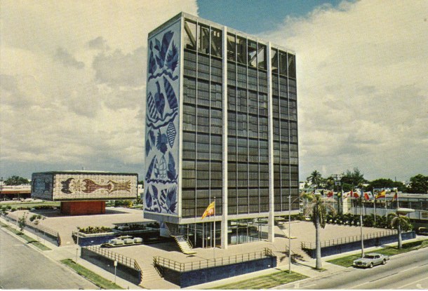 Virginia Duran Blog- 23 Spots You Shouldn't Miss in Miami If You Love Architecture- Bacardi Building by Enrique Gutierrez