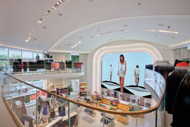 Virginia Duran Blog- 23 Spots You Shouldn't Miss in Miami If You Love Architecture- Lincoln Theater - H&M by Thomas W. Lamb- interior