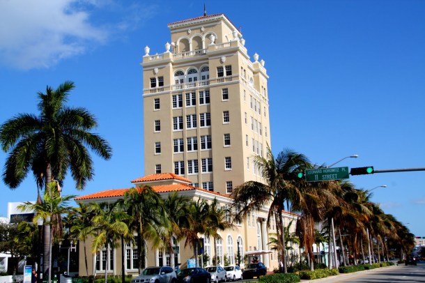 Virginia Duran Blog- Miami- The Best Art Deco Architecture- Old City Hall by Martin Luther Hampton