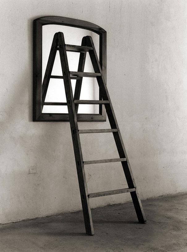 Virginia Duran Blog- Surreal Photography- Chema Madoz- Escalera