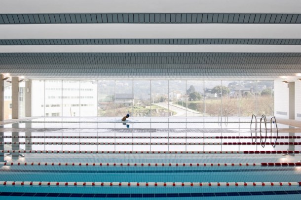 Virginia Duran Blog- Spanish Architecture- Orense- Piscina Universitaria Ourense by Francisco Mangado- Interior