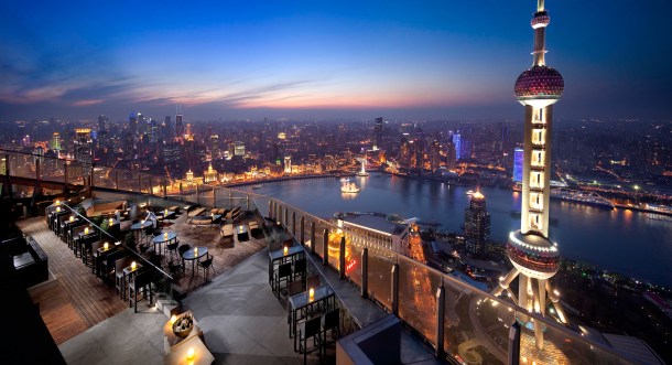 Virginia Duran Blog- Sites to Take the Best Skyline Pictures in Shanghai- Flair-Ritz Carlton
