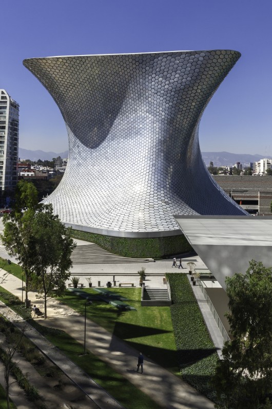 Virginia Duran Blog- Amazing Museums- Museo Soumaya : FR-EE : Fernando Romero Enterprise-exterior-