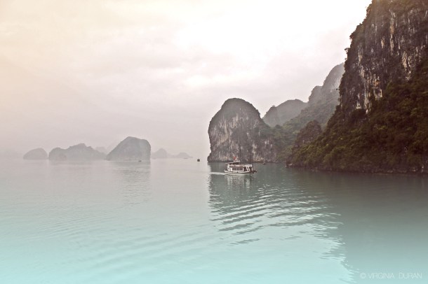 virginia-duran-blog-vietnam-amazing-ha-long-bay-wallpaper