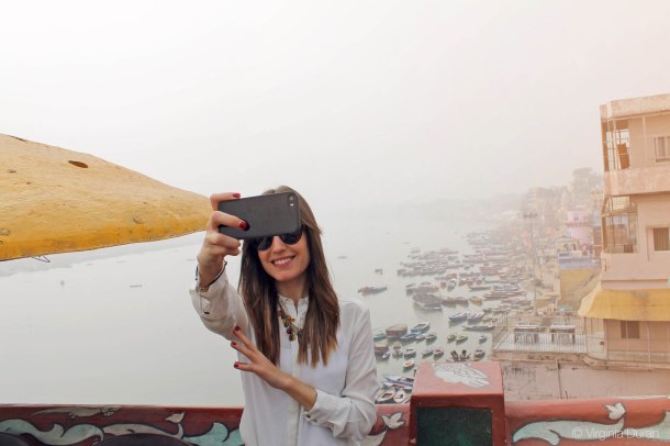 beautiful-india-virginia-duran-10-varanasi-selfie