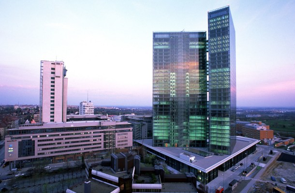 virginia-duran-blog-vienna-architecture-twin-towers-fuksas