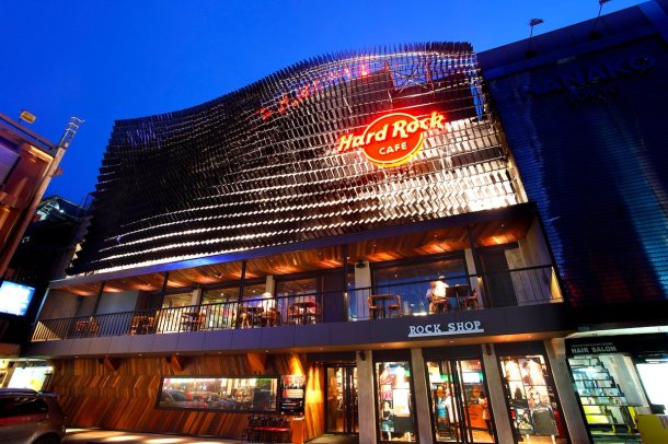 Hard Rock Cafe Facade by Architectkidd